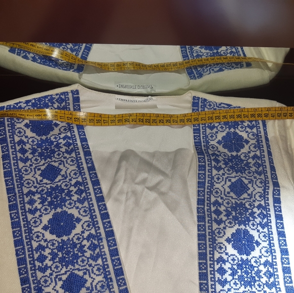 Embroidered cape - Picture 4 of 6